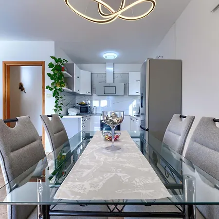Holiday home Nena By Interhome