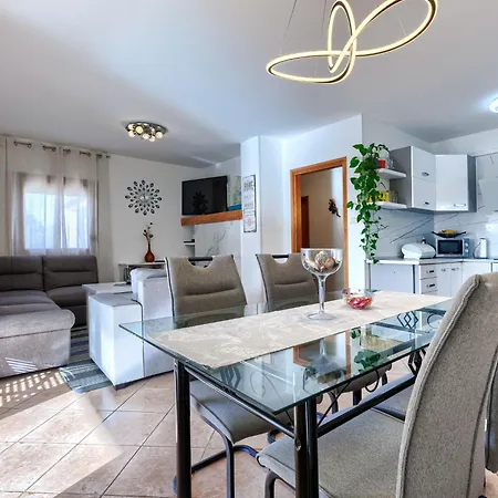 Holiday home Nena By Interhome *